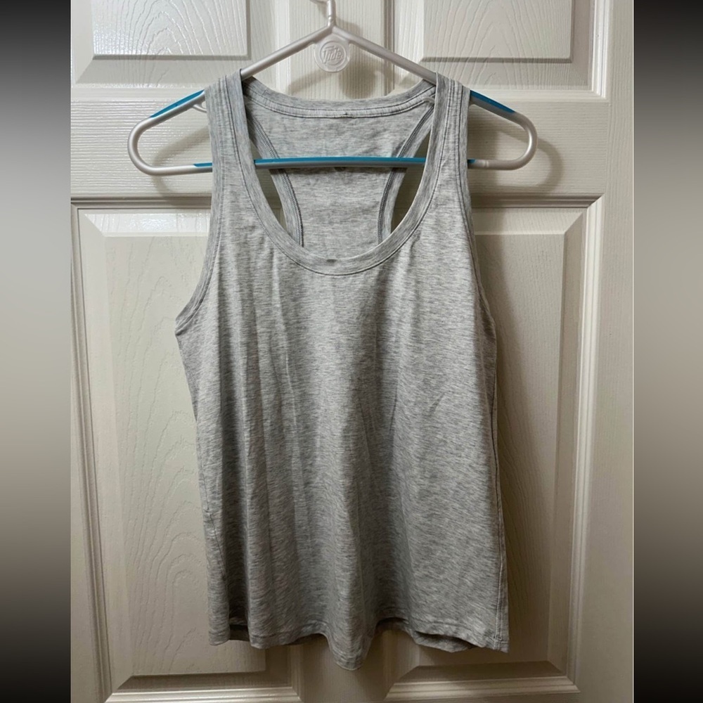 Lulu🍋racerback tank Medium